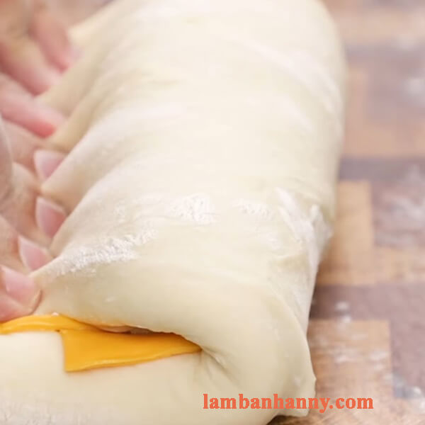 Cách làm bánh mì sandwich phô mai thơm béo đơn giản tại nhà 8